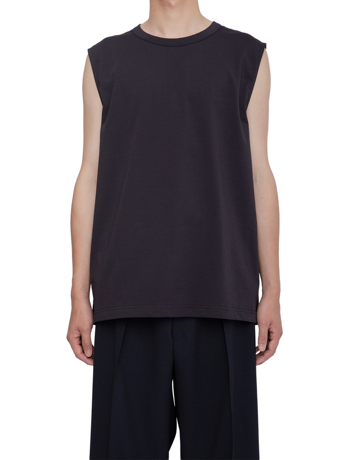 NO SLEEVE TEE