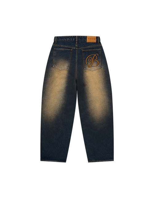 B EMBLEM BAGGY JEANS