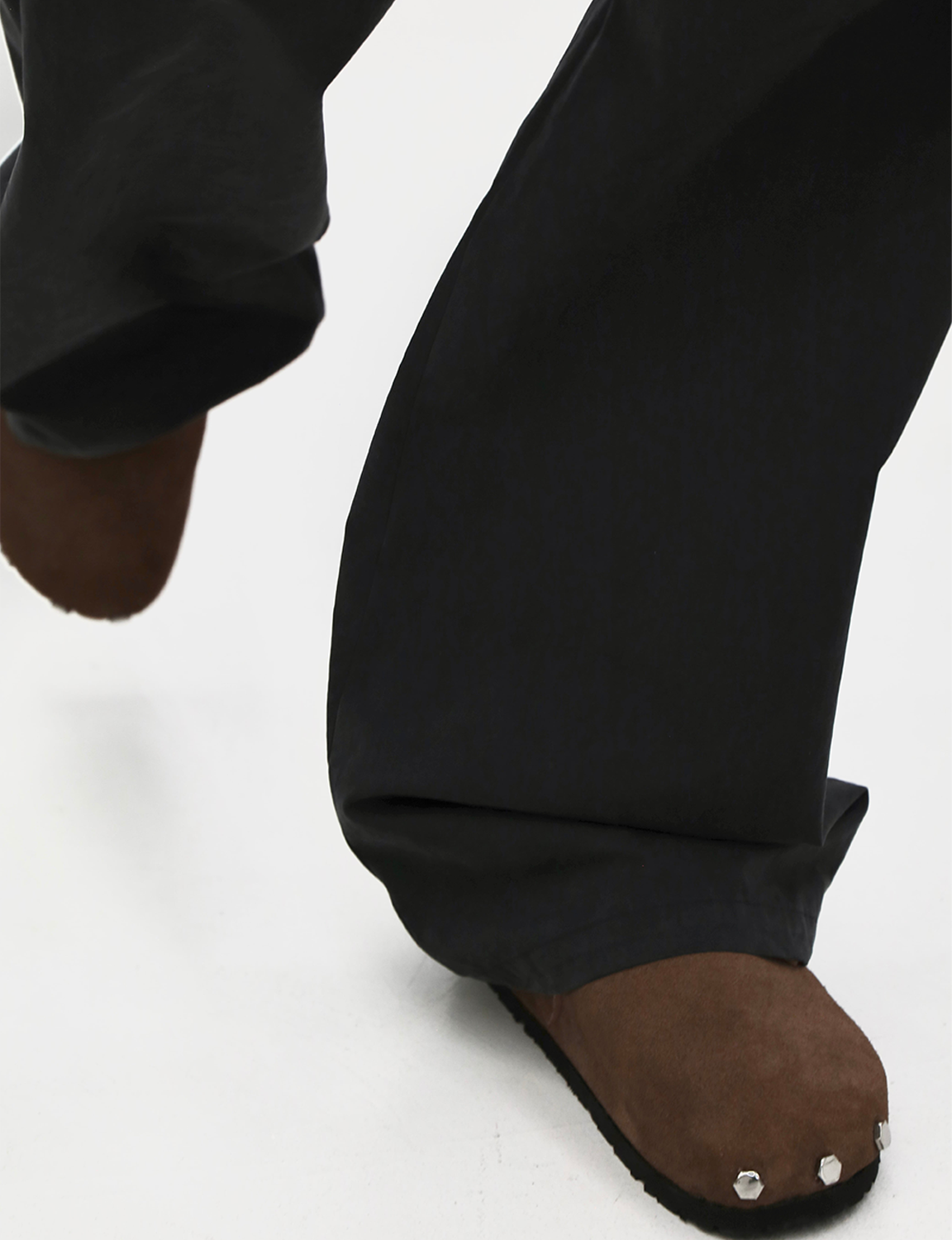 SPACE CLOGS