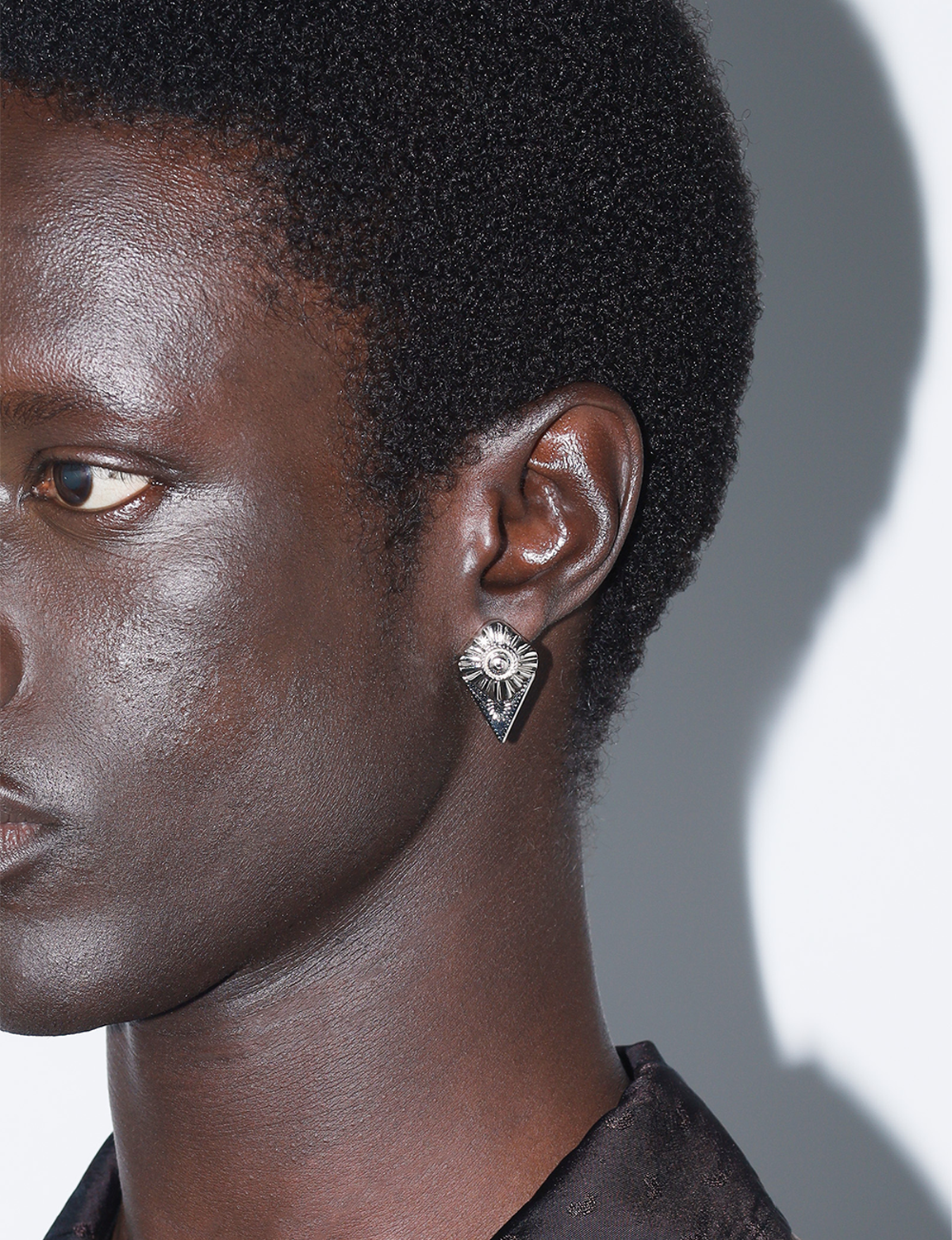 METAL EARRINGS