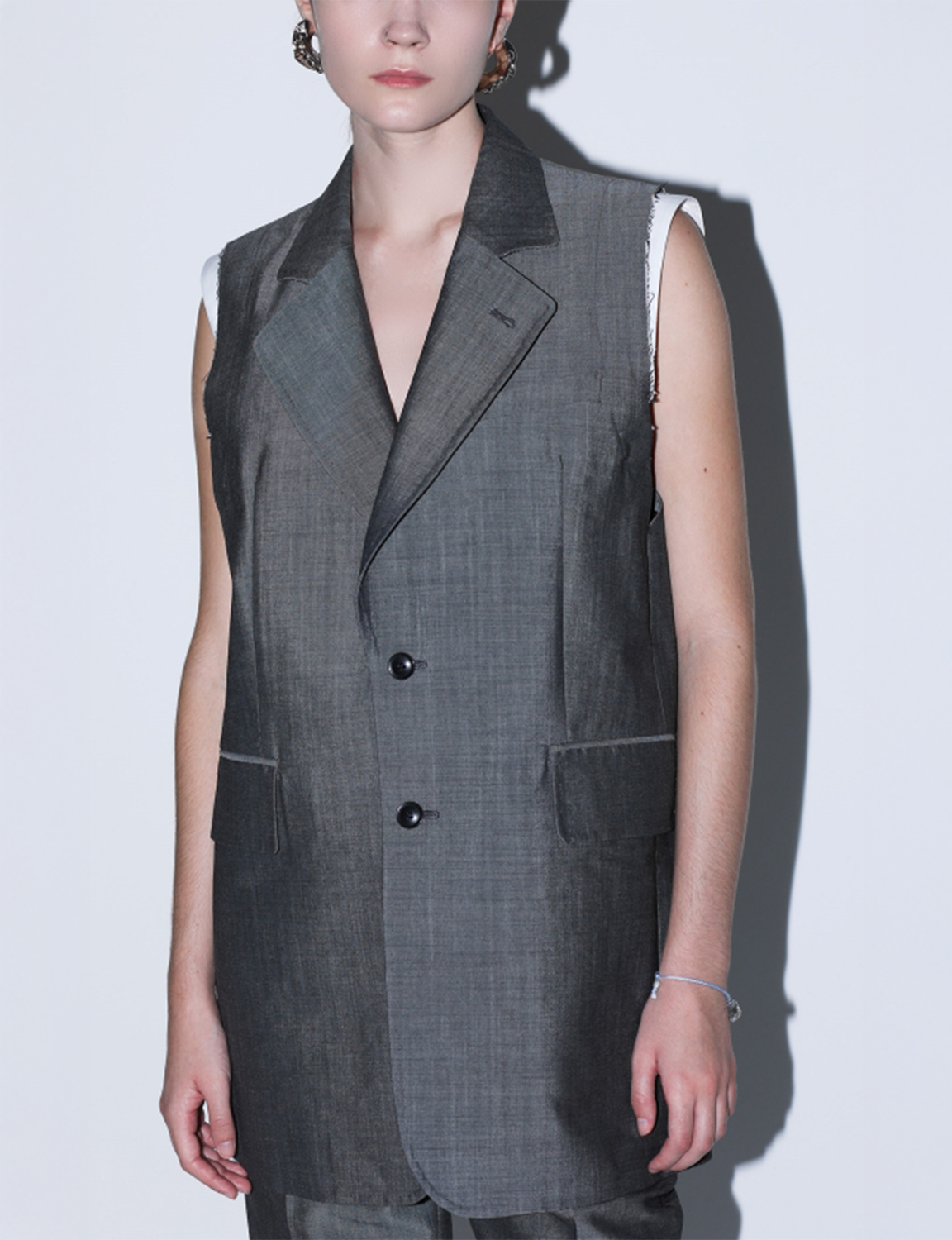 WOOL MOHAIR SLEEVELESS JACKET