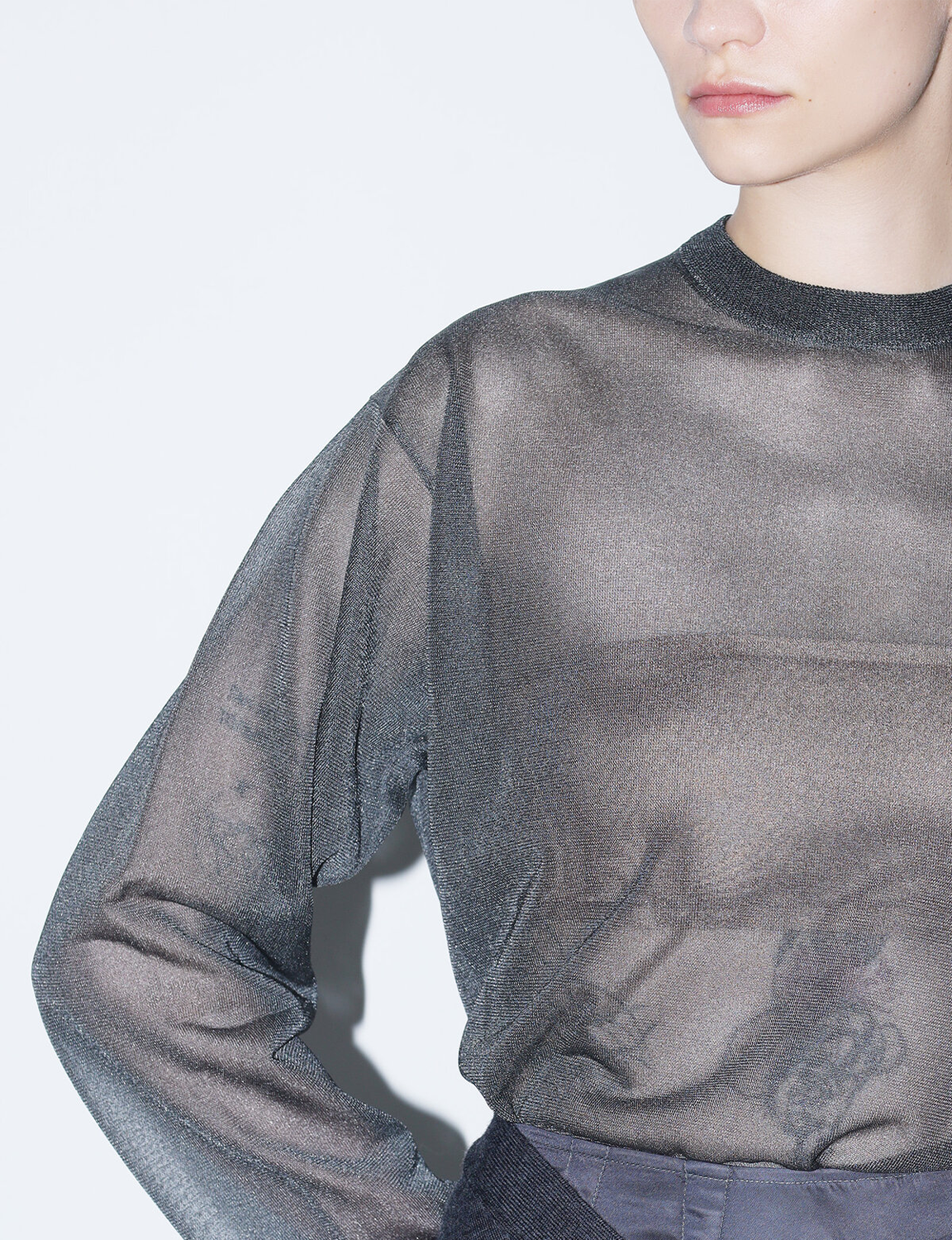 SHEER KNIT