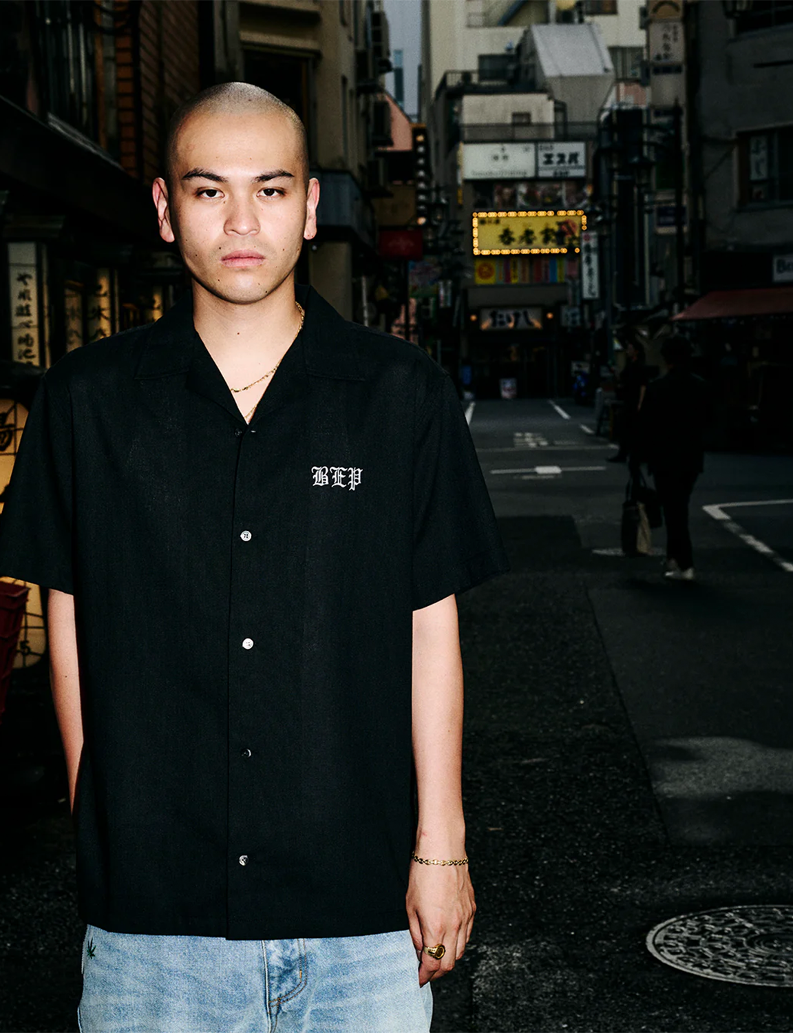 3 LETTER OE OPEN COLLARED S/S SHIRT