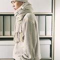 PHINGERIN(フィンガリン) 2026FW PG1 BIG SCARF フリンジ ビッグマフラー グレー 着用イメージ
