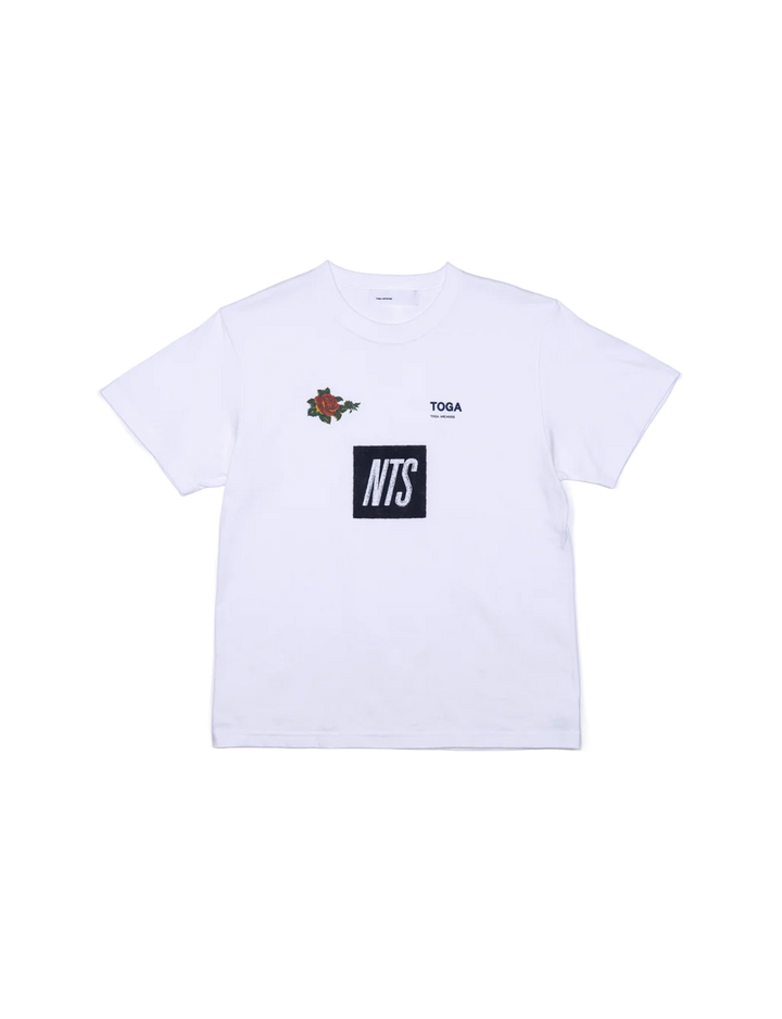 TOGA × NTS(トーガ・エヌティーエス) 2026fw Tシャツ 通販