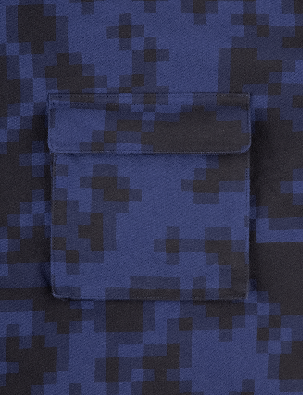 C.E CAV EMPT(シーイー) 2026FW DIGI8 FLANNEL BIG SHIRT フランネルビッグシャツ ネイビー ポケットのディテール