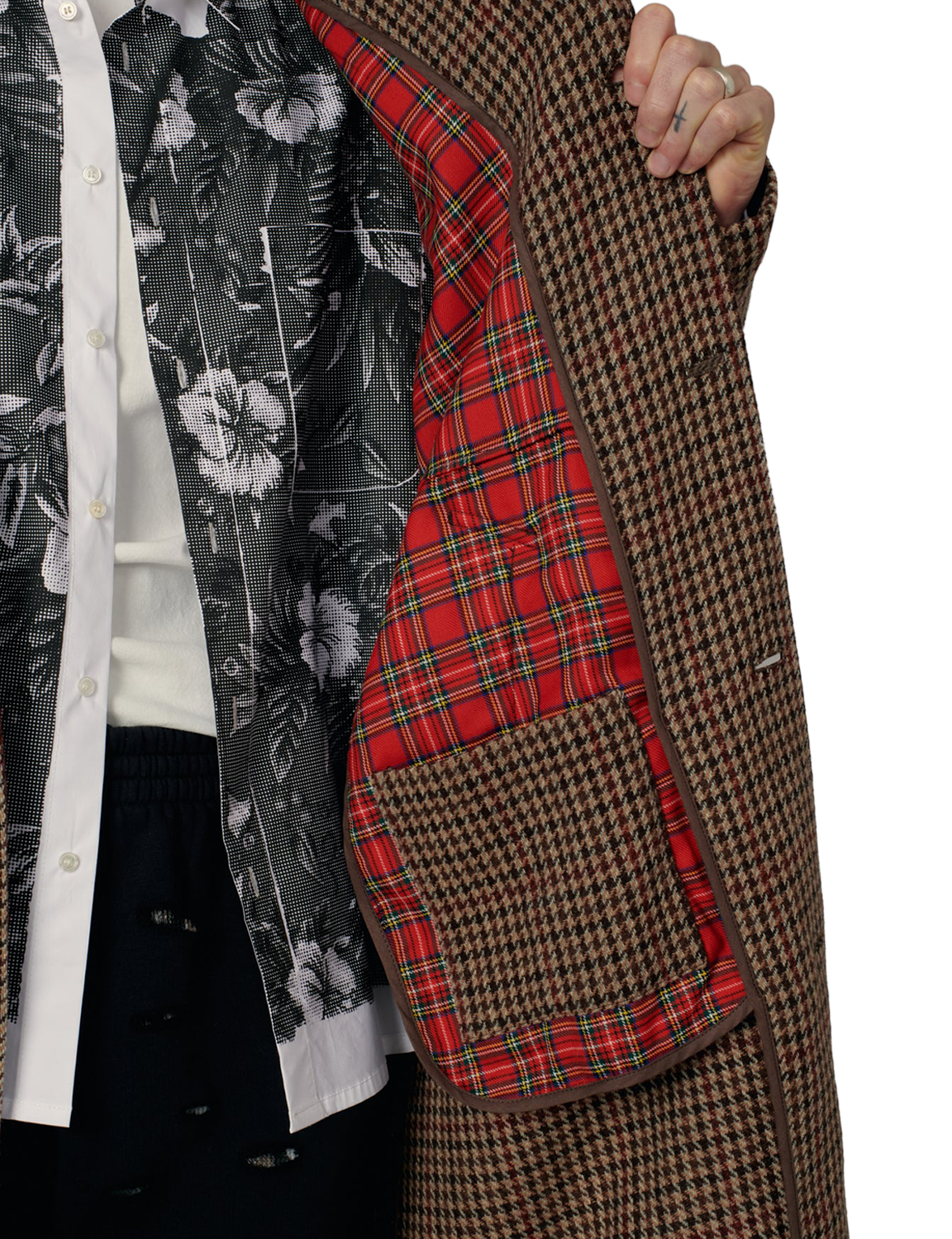 RASSVET(ラスベート) 2026FW HOUNDSTOOTH WOOL COAT 千鳥格子のウールカーコート ブラウン タータンチェックの裏地