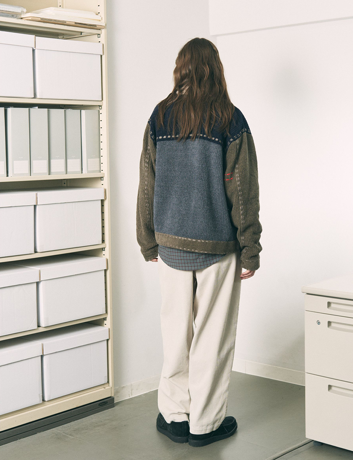 PHINGERIN(フィンガリン) 2026FW PG1 KNIT ニットジャケット マルチカーキ 着用イメージ バック