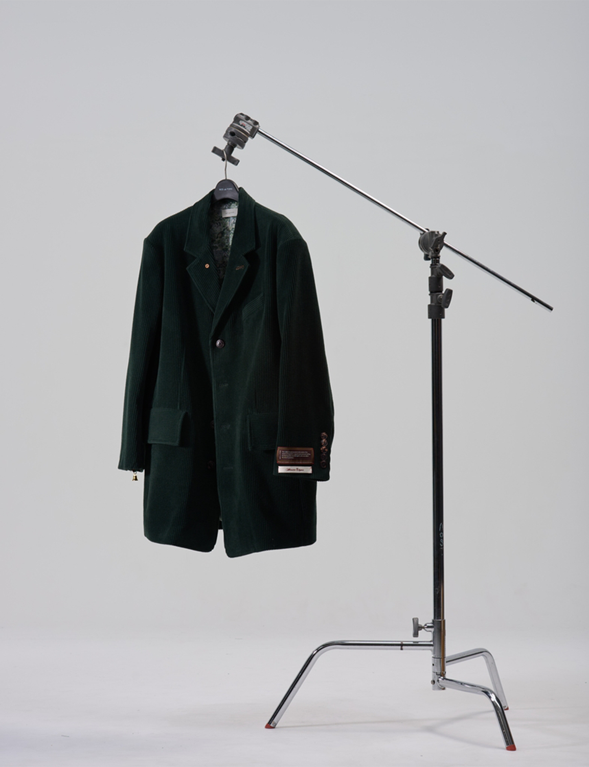 BED j.w. FORD or Jacket?