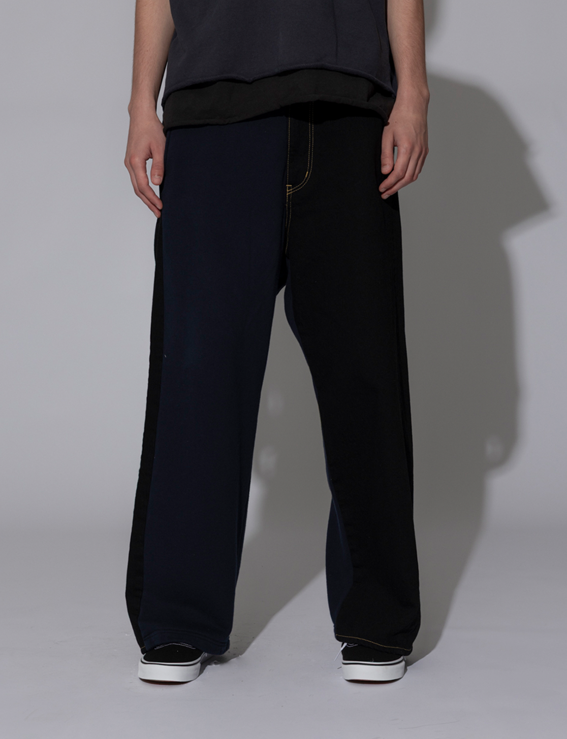 DENIM MERGING SWEAT PANTS