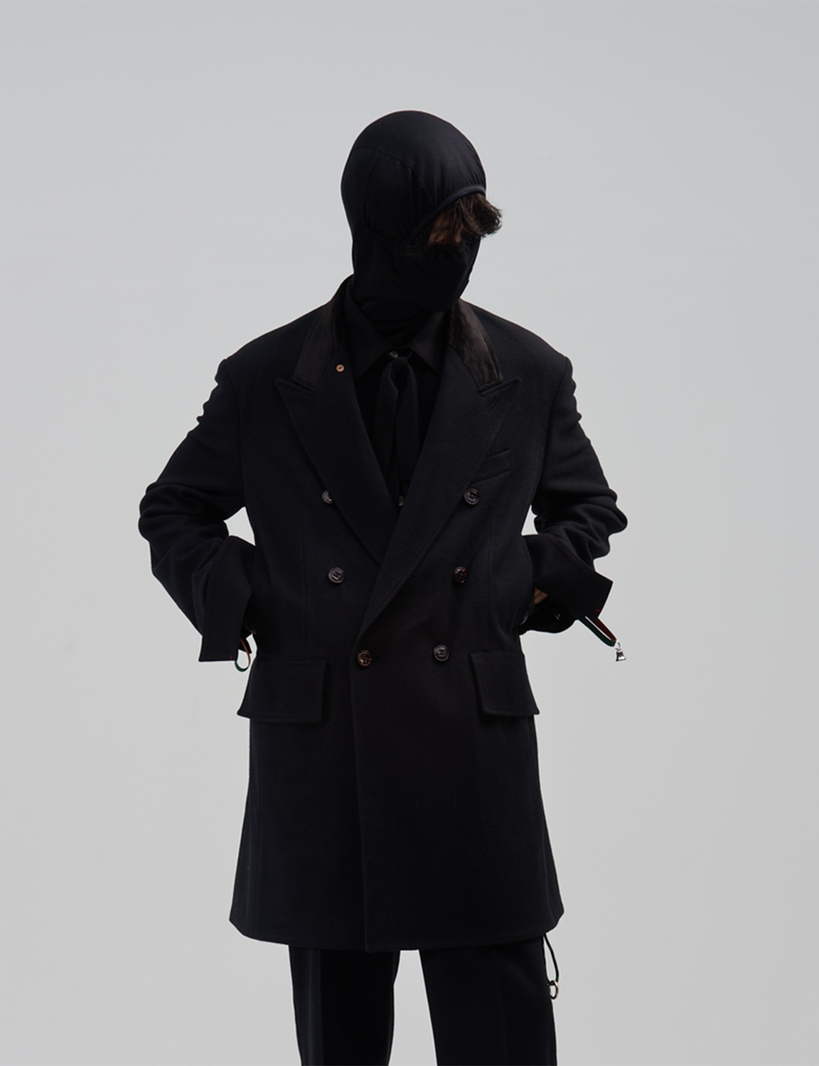 BED j.w. FORD or Coat?