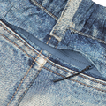 SATISFY(サティスファイ) 2026FW AmbientWarp™ 5" Unlined Shorts ランニングショーツ デジタルデニム ジップ付きバックポケットのディテール