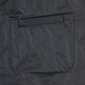 C.E CAV EMPT(シーイー) 2026FW PU LAYER NYLON ZIP JACKET PUコーティング ナイロンジップジャケット ブラック ポケットのディテール