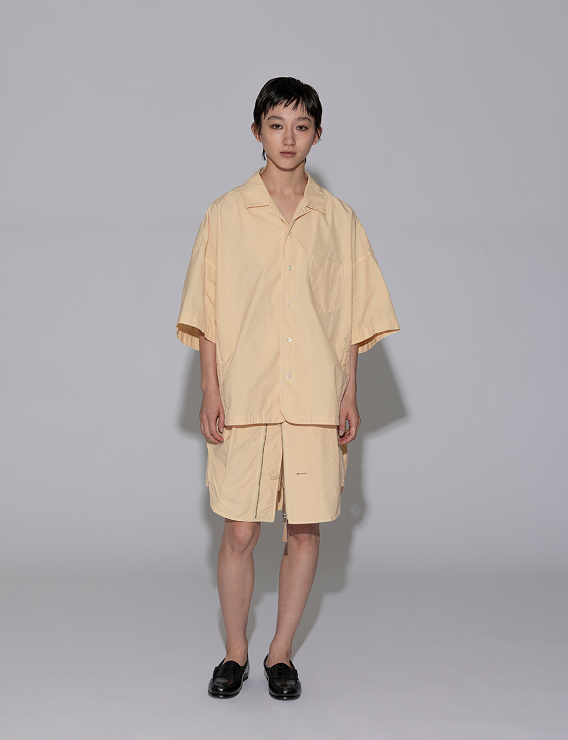 GARMENT-DYED MESH PANEL SHIRT