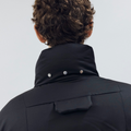 OUAT(オーユーエーティー) 2026FW OFFICE PUFFER ウールキュプラダウンジャケット ブラック 背面のメタポケットのディテール