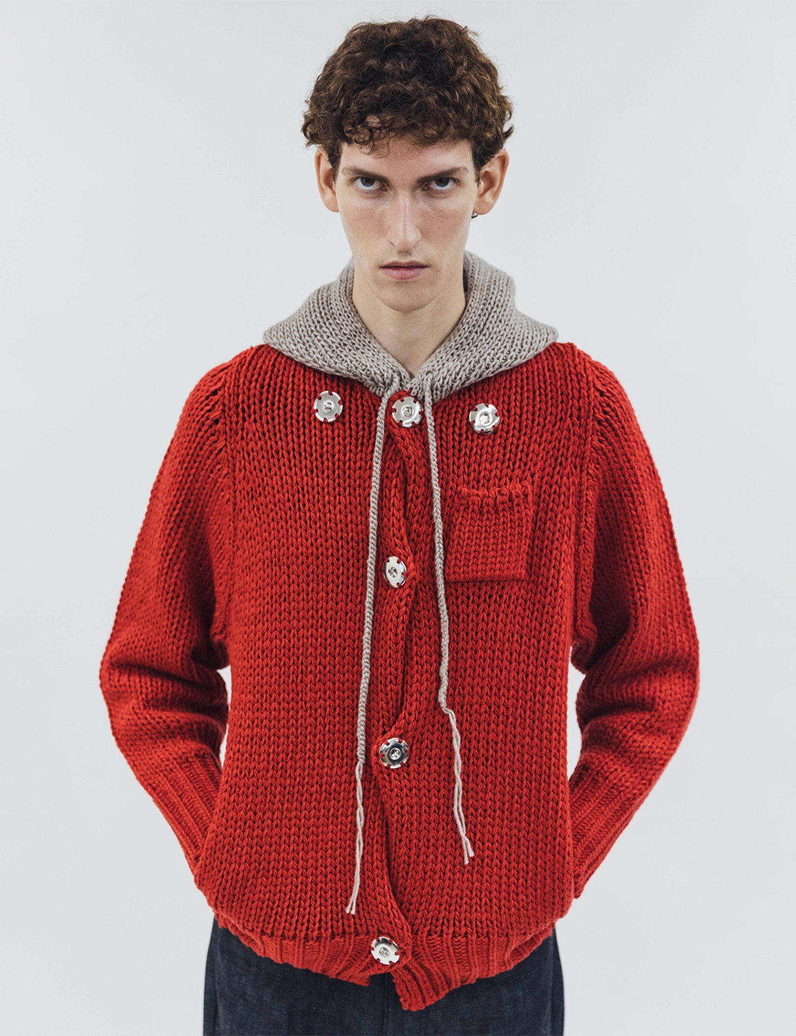 OUAT(オーユーエーティー) 2026FW META KNIT PARKA ローゲージニットフライトパーカー レッド 着用イメージ フロント