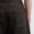 Séfr(セファー) 2026FW Nasedo Trouser ウールバレルレッグトラウザー ダークブラウン バックポケットのディテール