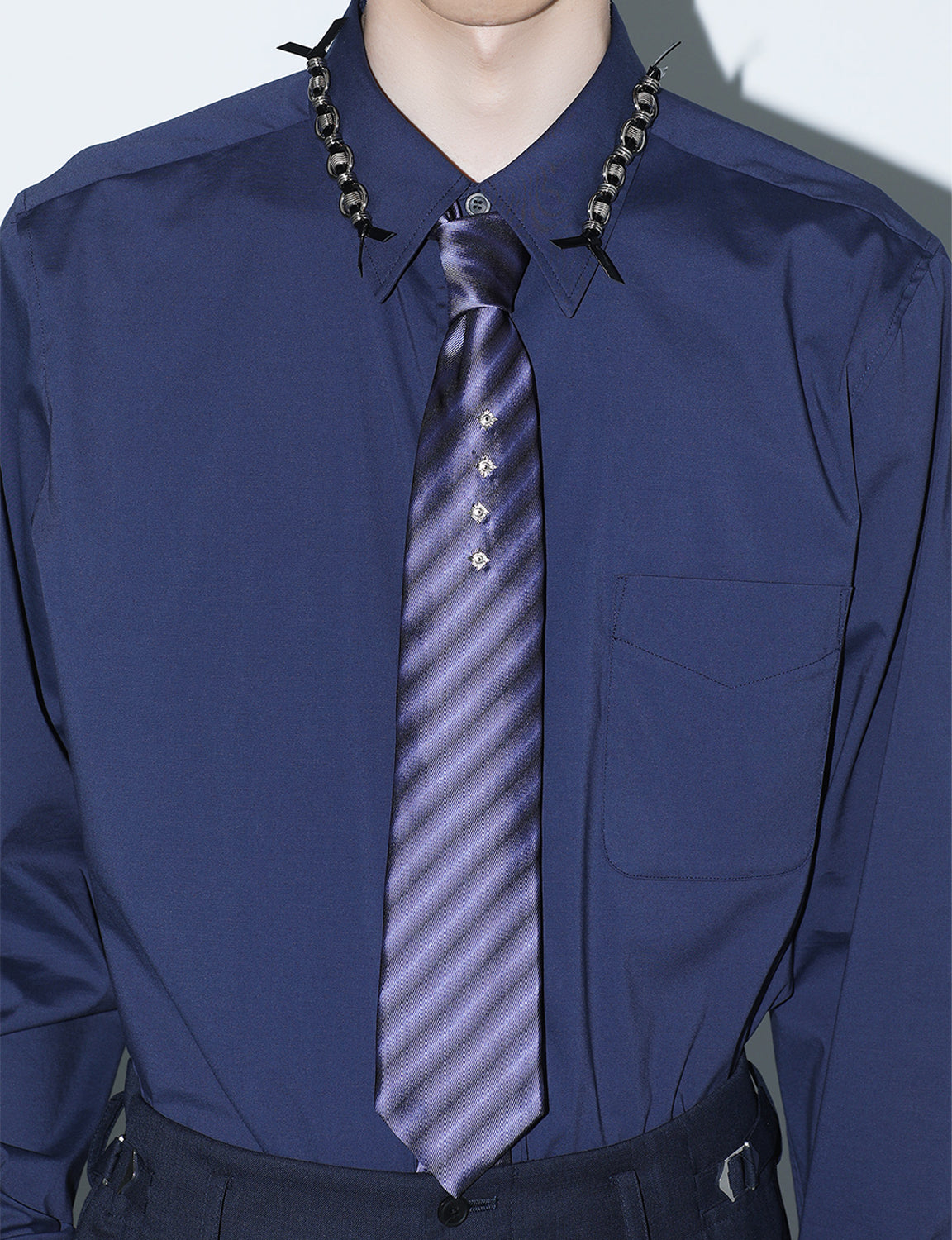 METAL CONCHO TIE PURPLE