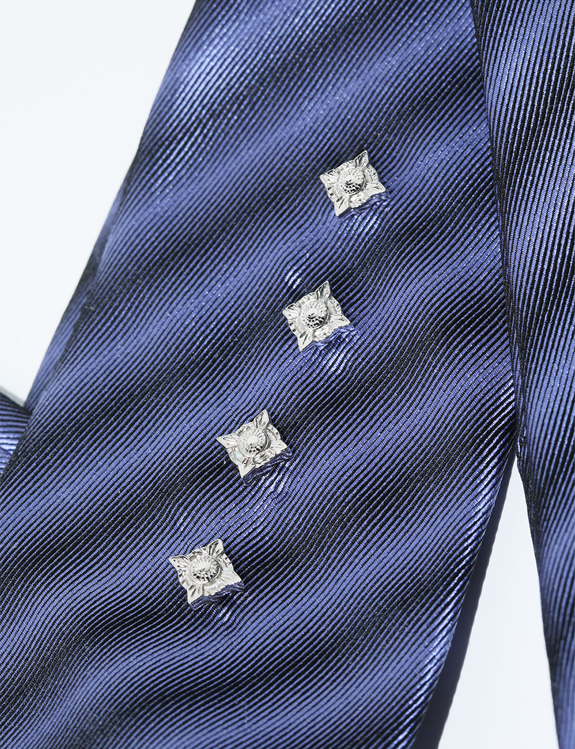 METAL CONCHO TIE PURPLE
